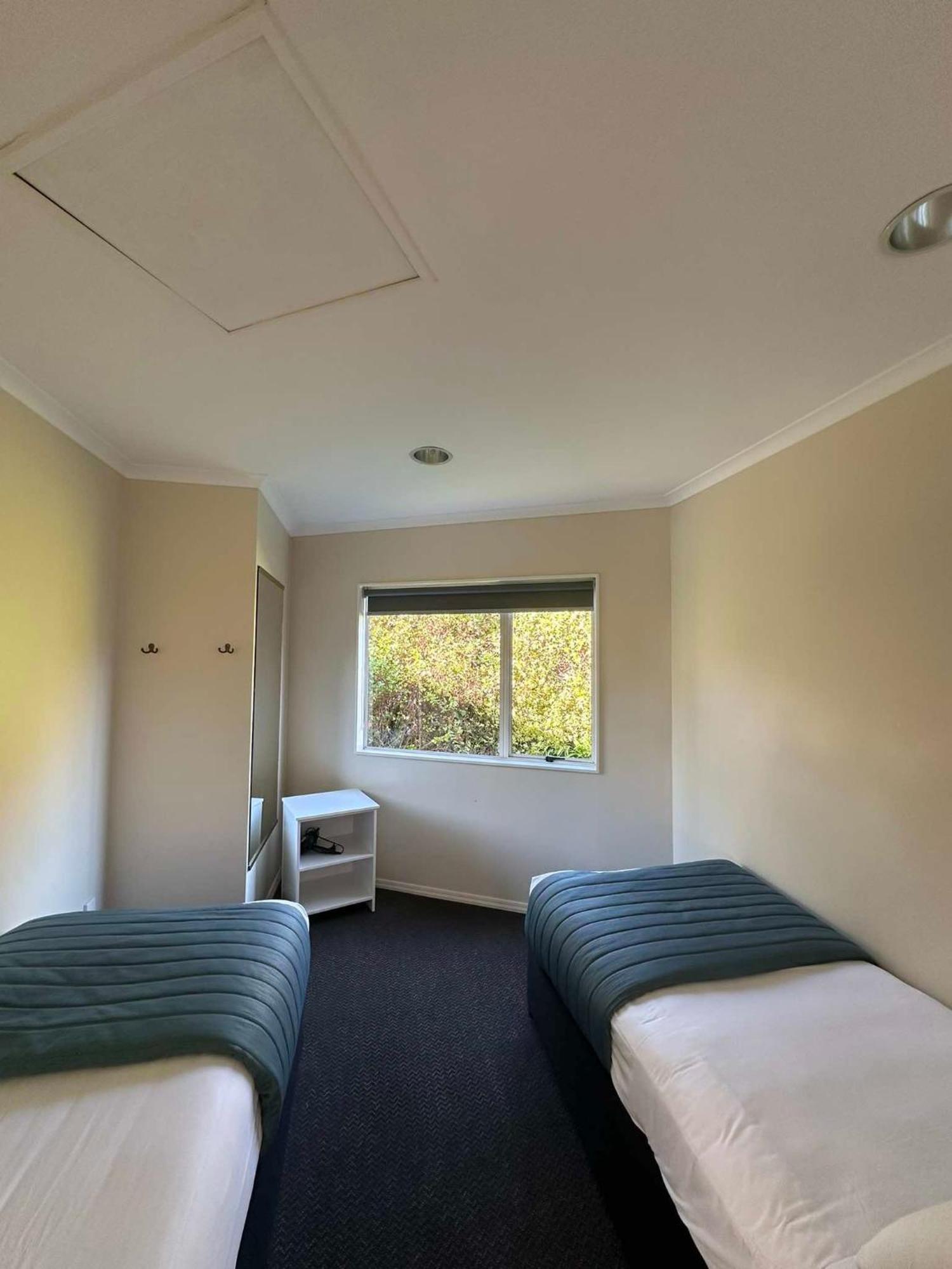 10 Holiday park Pohara